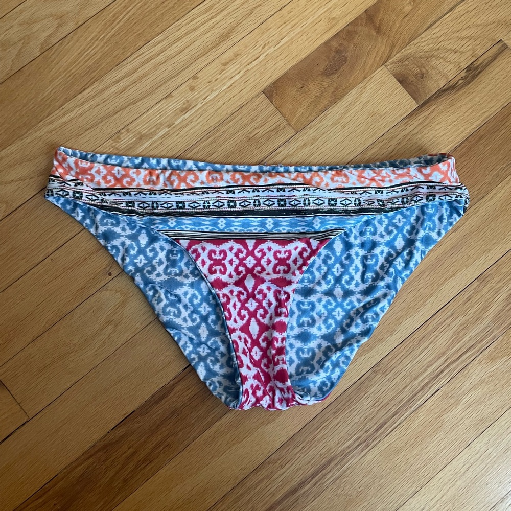 Reversible Bikini - Picture 6 of 9